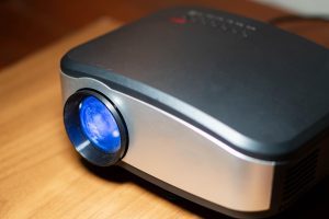 מקרן לאור יום